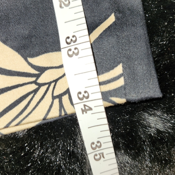 Optimum black and gold cropped cigarette pants in size 14 - Picture 14 of 14